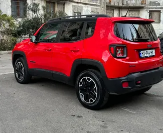 Wynajmij Jeep Renegade 2017 w Gruzji. Paliwo: Benzyna. Moc: 240 KM ➤ Koszt od 137 GEL za dobę.