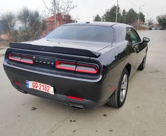 Wynajmij Dodge Challenger 2019 w Gruzji. Paliwo: Benzyna. Moc: 305 KM ➤ Koszt od 150 GEL za dobę.