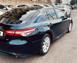 Toyota Camry – samochód kategorii Komfort, Premium na wynajem w Gruzji ✓ Bez Depozytu ✓ Ubezpieczenie: OC, CDW, SCDW, FDW.