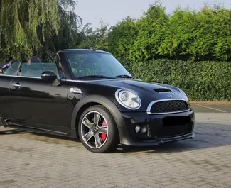 Wynajmij Mini Cooper S 2014 w Czarnogórze. Paliwo: Benzyna. Moc: 184 KM ➤ Koszt od 70 EUR za dobę.