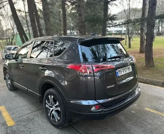 Toyota Rav4 2018 do wynajęcia w Tbilisi. Limit przebiegu nieograniczony.