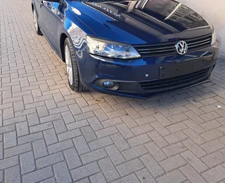 Wypożyczalnia Volkswagen Jetta w Tiranie, Albania ✓ Nr 9566. ✓ Skrzynia Automatyczna ✓ Opinii: 0.