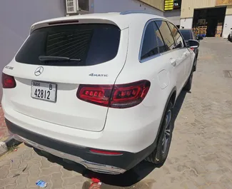 Mercedes-Benz GLC300 – samochód kategorii Komfort, Premium, Crossover na wynajem w ZEA ✓ Depozyt 1500 AED ✓ Ubezpieczenie: OC, CDW.