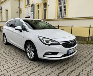 Wypożyczalnia Opel Astra Sports Tourer w Pradze, Czechy ✓ Nr 3358. ✓ Skrzynia Automatyczna ✓ Opinii: 0.
