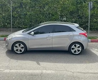 Silnik Diesel 1,4 l – Wynajmij Hyundai i30 w Tiranie.