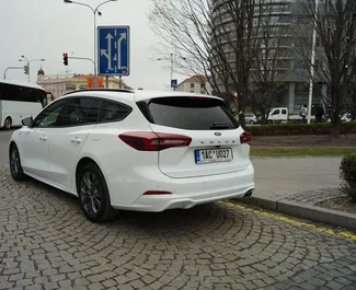 Wynajem samochodu Ford Focus SW nr 9641 (Automatyczna) w Pradze, z silnikiem 1,0l. Benzyna ➤ Bezpośrednio od Sergey in Czechia.