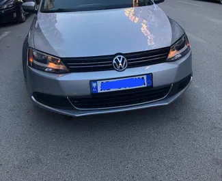 Wynajem samochodu Volkswagen Jetta nr 9697 (Automatyczna) w Durres, z silnikiem 2,0l. Diesel ➤ Bezpośrednio od Erald w Albanii.