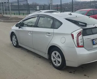 Toyota Prius – samochód kategorii Ekonomiczny, Komfort na wynajem w Gruzji ✓ Bez Depozytu ✓ Ubezpieczenie: OC.