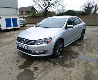 Wypożyczalnia Volkswagen Passat na lotnisku w Kutaisi, Gruzja ✓ Nr 9701. ✓ Skrzynia Automatyczna ✓ Opinii: 1.