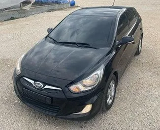 Wypożyczalnia Hyundai Accent Blue w Tiranie, Albania ✓ Nr 9679. ✓ Skrzynia Automatyczna ✓ Opinii: 1.