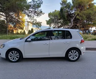 Wynajmij Volkswagen Golf 6 2013 w Albanii. Paliwo: Diesel. Moc: 140 KM ➤ Koszt od 23 EUR za dobę.