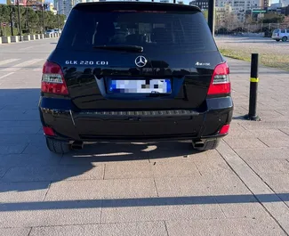 Wynajmij Mercedes-Benz GLK 2012 w Albanii. Paliwo: Diesel. Moc: 149 KM ➤ Koszt od 45 EUR za dobę.