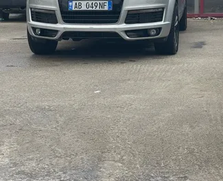 Wypożyczalnia Audi Q7 na lotnisku w Tiranie, Albania ✓ Nr 10043. ✓ Skrzynia Automatyczna ✓ Opinii: 0.