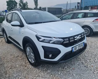 Wypożyczalnia Dacia Sandero Stepway na lotnisku w Tiranie, Albania ✓ Nr 10108. ✓ Skrzynia Automatyczna ✓ Opinii: 0.