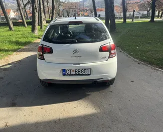 Citroen C3 – samochód kategorii Ekonomiczny, Komfort, Crossover na wynajem w Czarnogórze ✓ Depozyt 100 EUR ✓ Ubezpieczenie: OC, SCDW, Pasażerowie, Zagranica, Młody.