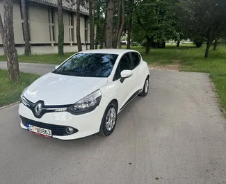 Wypożyczalnia Renault Clio 4 w Budvie, Czarnogóra ✓ Nr 10249. ✓ Skrzynia Manualna ✓ Opinii: 1.