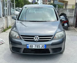 Wynajem samochodu Volkswagen Golf Plus nr 10037 (Manualna) na lotnisku w Tiranie, z silnikiem 1,9l. Diesel ➤ Bezpośrednio od Armand w Albanii.