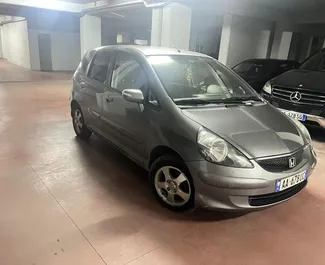 Wynajem samochodu Honda Jazz nr 10048 (Automatyczna) na lotnisku w Tiranie, z silnikiem 1,4l. Gaz ➤ Bezpośrednio od Armand w Albanii.