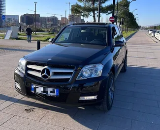 Wypożyczalnia Mercedes-Benz GLK w Tiranie, Albania ✓ Nr 9978. ✓ Skrzynia Automatyczna ✓ Opinii: 0.