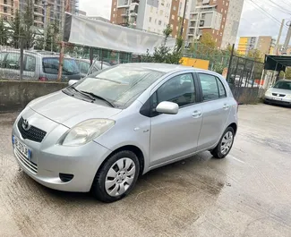 Wypożyczalnia Toyota Yaris na lotnisku w Tiranie, Albania ✓ Nr 10050. ✓ Skrzynia Manualna ✓ Opinii: 1.