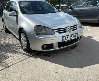 Wynajem samochodu Volkswagen Golf 5 nr 10039 (Automatyczna) na lotnisku w Tiranie, z silnikiem 1,9l. Diesel ➤ Bezpośrednio od Armand w Albanii.