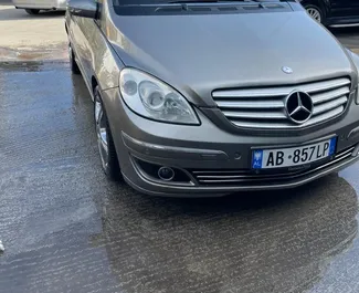 Wynajem samochodu Mercedes-Benz B-Class nr 10052 (Automatyczna) na lotnisku w Tiranie, z silnikiem 2,0l. Diesel ➤ Bezpośrednio od Armand w Albanii.