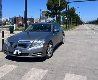 Wypożyczalnia Mercedes-Benz E-Class w Tiranie, Albania ✓ Nr 9979. ✓ Skrzynia Automatyczna ✓ Opinii: 0.