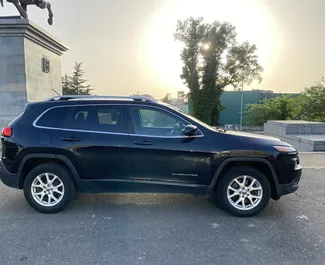 Jeep Cherokee – samochód kategorii Komfort, SUV, Crossover na wynajem w Gruzji ✓ Depozyt 300 GEL ✓ Ubezpieczenie: OC, CDW, Pasażerowie.