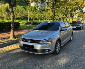 Wypożyczalnia Volkswagen Jetta w Tiranie, Albania ✓ Nr 9570. ✓ Skrzynia Automatyczna ✓ Opinii: 0.