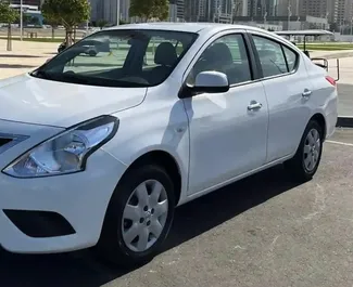 Wypożyczalnia Nissan Sunny w Dubaju, ZEA ✓ Nr 9952. ✓ Skrzynia Automatyczna ✓ Opinii: 1.