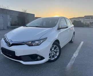 Wypożyczalnia Toyota Auris w Mytilene, Grecja ✓ Nr 10404. ✓ Skrzynia Manualna ✓ Opinii: 0.