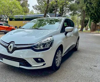 Wypożyczalnia Renault Clio 4 w Budvie, Czarnogóra ✓ Nr 10386. ✓ Skrzynia Manualna ✓ Opinii: 0.