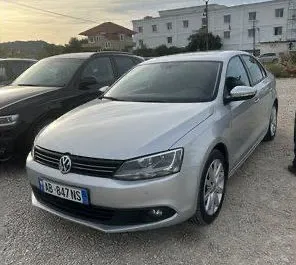 Wypożyczalnia Volkswagen Jetta na lotnisku w Tiranie, Albania ✓ Nr 10464. ✓ Skrzynia Automatyczna ✓ Opinii: 0.