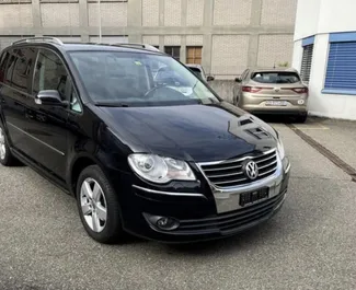 Wypożyczalnia Volkswagen Touran w Tiranie, Albania ✓ Nr 10497. ✓ Skrzynia Automatyczna ✓ Opinii: 0.