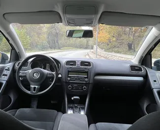 Wynajmij Volkswagen Golf 6 2008 w Albanii. Paliwo: Benzyna. Moc: 158 KM ➤ Koszt od 33 EUR za dobę.