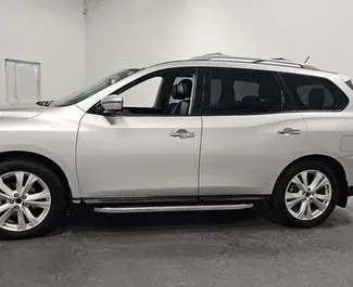 Wynajmij Nissan Pathfinder 2015 w Gruzji. Paliwo: Benzyna. Moc: 260 KM ➤ Koszt od 190 GEL za dobę.