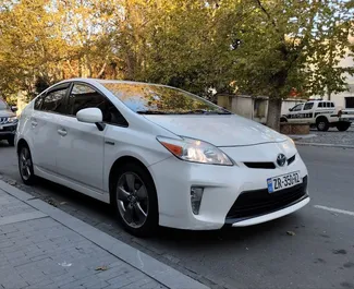 Wypożyczalnia Toyota Prius w Kutaisi, Gruzja ✓ Nr 7967. ✓ Skrzynia Automatyczna ✓ Opinii: 0.