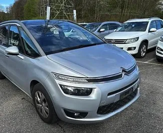 Wynajem samochodu Citroen C4 Grand Picasso nr 10501 (Automatyczna) w Tiranie, z silnikiem 1,6l. Diesel ➤ Bezpośrednio od Fation w Albanii.