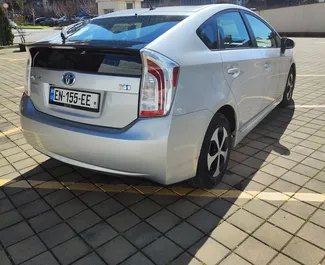 Toyota Prius – samochód kategorii Ekonomiczny, Komfort na wynajem w Gruzji ✓ Depozyt 280 GEL ✓ Ubezpieczenie: OC, SCDW.