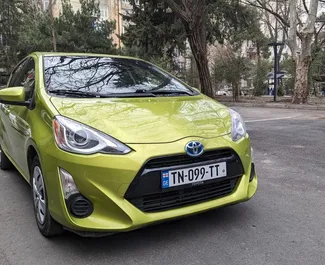 Wypożyczalnia Toyota Prius C w Tbilisi, Gruzja ✓ Nr 10669. ✓ Skrzynia Automatyczna ✓ Opinii: 0.