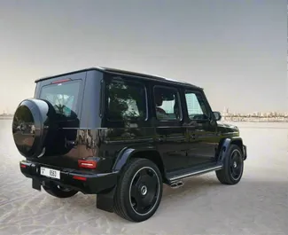 Wynajmij Mercedes-Benz G63 AMG 2022 w ZEA. Paliwo: Benzyna. Moc: 670 KM ➤ Koszt od 1850 AED za dobę.