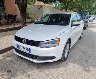 Wypożyczalnia Volkswagen Jetta w Tiranie, Albania ✓ Nr 10595. ✓ Skrzynia Automatyczna ✓ Opinii: 0.