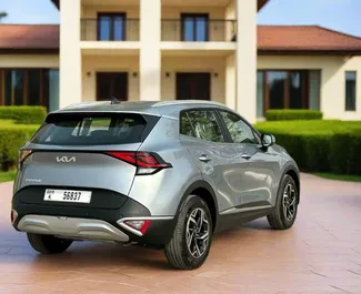 Wynajmij Kia Sportage 2024 w ZEA. Paliwo: Benzyna. Moc: 170 KM ➤ Koszt od 120 AED za dobę.