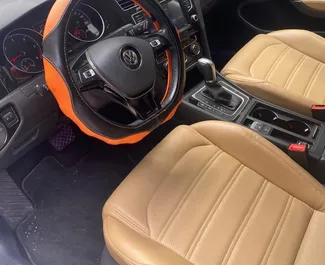 Wynajem samochodu Volkswagen Golf 7 nr 10634 (Automatyczna) na lotnisku w Tiranie, z silnikiem 1,6l. Diesel ➤ Bezpośrednio od Edmond w Albanii.