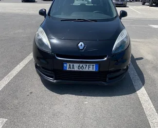 Wypożyczalnia Renault Scenic na lotnisku w Tiranie, Albania ✓ Nr 10631. ✓ Skrzynia Manualna ✓ Opinii: 0.