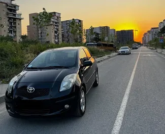 Wypożyczalnia Toyota Yaris w Tiranie, Albania ✓ Nr 10604. ✓ Skrzynia Manualna ✓ Opinii: 1.