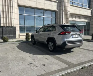 Toyota Rav4 – samochód kategorii Komfort, SUV, Crossover na wynajem w Gruzji ✓ Bez Depozytu ✓ Ubezpieczenie: OC, CDW, SCDW, FDW, Pasażerowie, Od Kradzieży, Młody, Bez Depozytu.