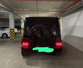 Wynajmij Mercedes-Benz G63 AMG 2022 w Azerbejdżanie. Paliwo: Benzyna. Moc: 610 KM ➤ Koszt od 1178 AZN za dobę.