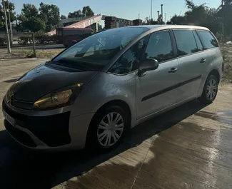 Wypożyczalnia Citroen C4 Grand Picasso w Durres, Albania ✓ Nr 10495. ✓ Skrzynia Automatyczna ✓ Opinii: 0.