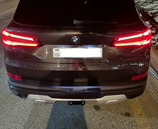 Silnik Benzyna 4,0 l – Wynajmij BMW X5 w Baku.